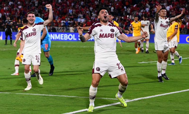 Lanús cae ante Atlético Tucumán y llega debilitado a la semifinal de la Sudamericana