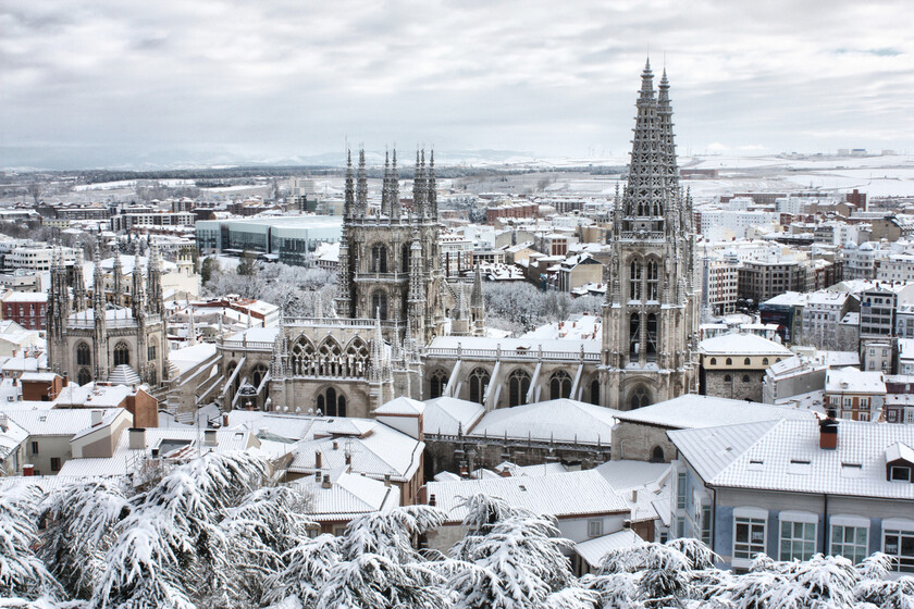 Aemet pronostica la llegada de nieve y fuertes lluvias en España esta semana: ¿cuándo y dónde ocurrirán?