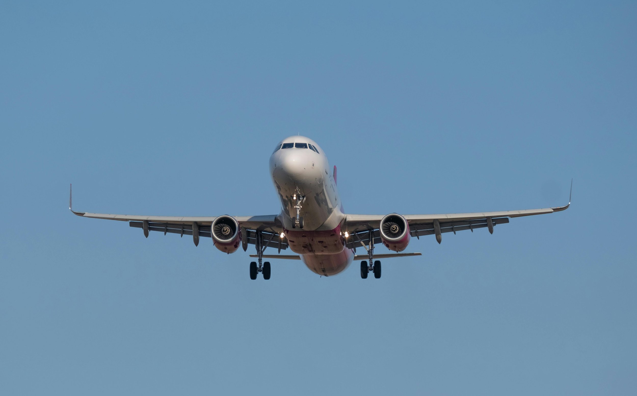 Air France suspende todos los vuelos sobre el Mar Rojo debido a un "objeto luminoso" en el cielo