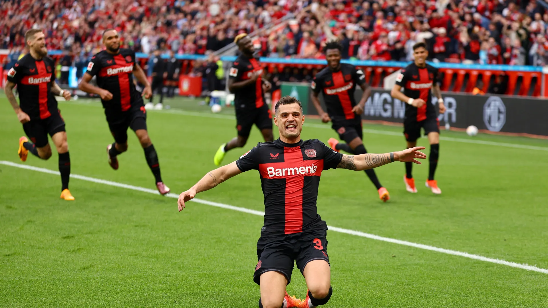 Bayer Leverkusen Elimina al Bayern Múnich de la Copa Alemana tras la Primera Roja de Manuel Neuer