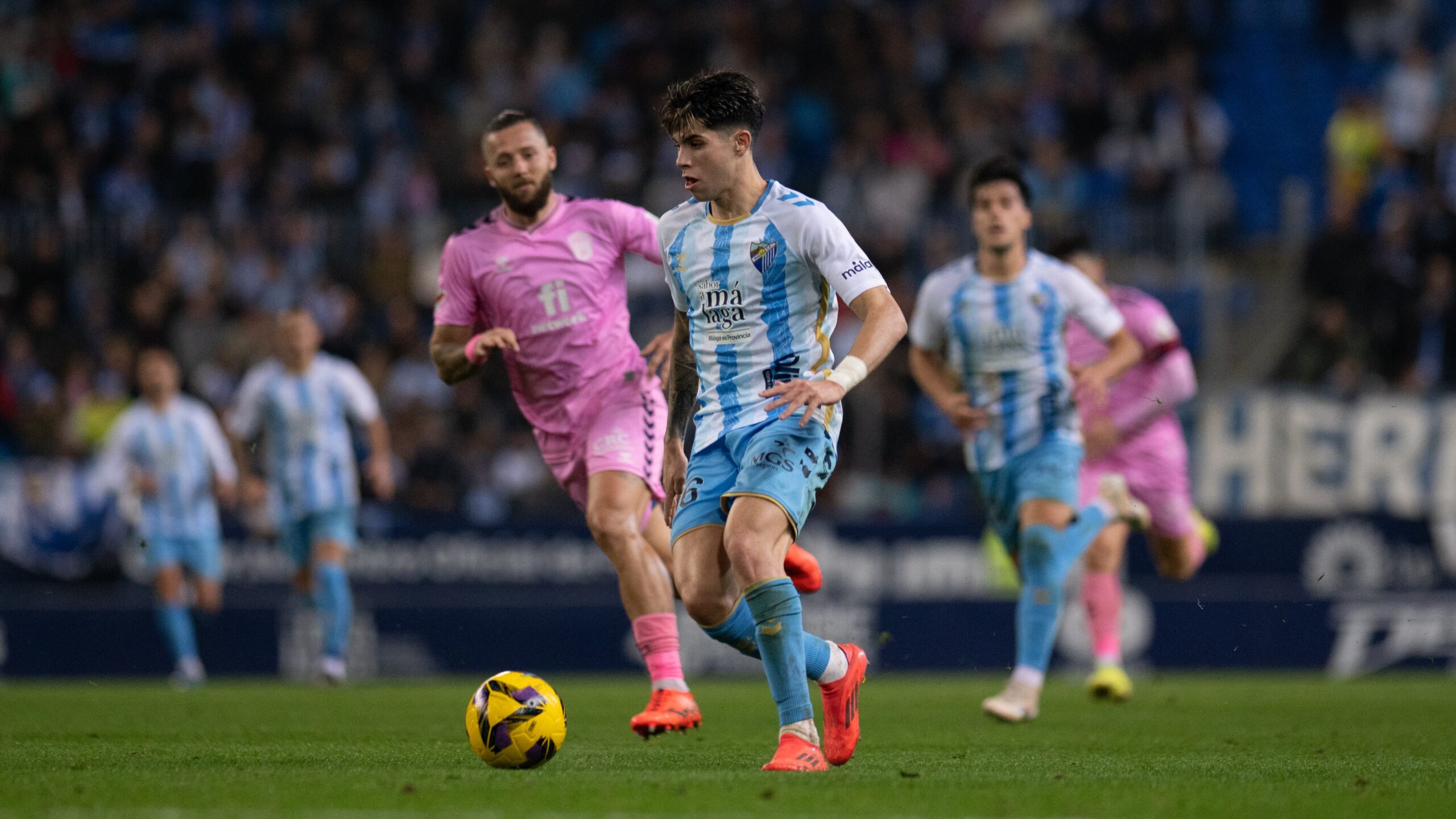 Málaga CF Triunfa 3-0 Sobre CD Eldense y Rompe su Mala Racha